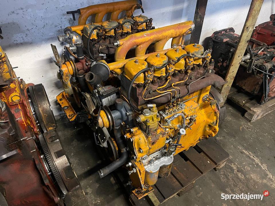 Silnik 4 cylindrowy Ursus Zetor Z agregatu