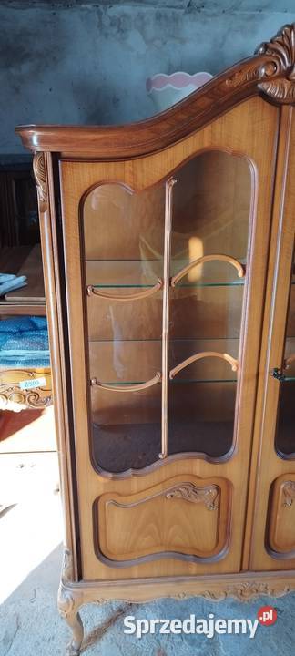 ładna drewniana witryna w stylu ludwikowskim Lubań sprzedam