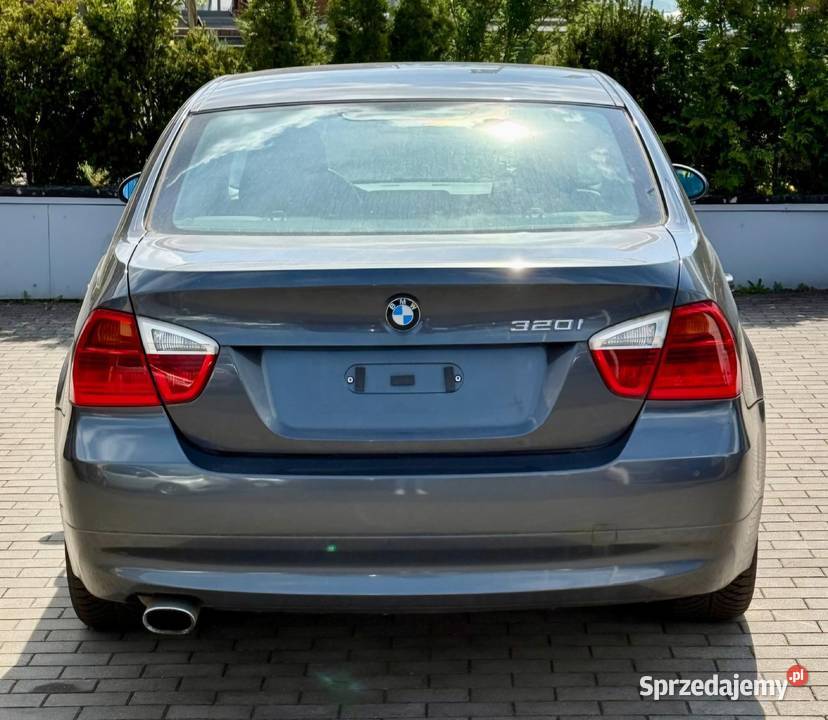 Maska zderzak błotnik klapa BMW 3 E90 E91 Januszkowo