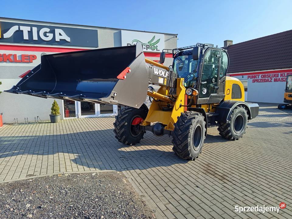 Ładowarka teleskopowa WOLF 825T I Wysokość Toruń