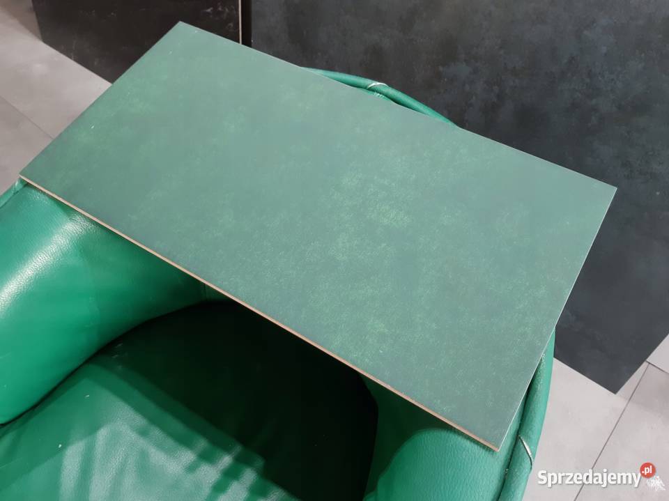 PŁYTKA ŚCIENNA GREEN ZIELONA 308X608 GAT 1 Opoczno