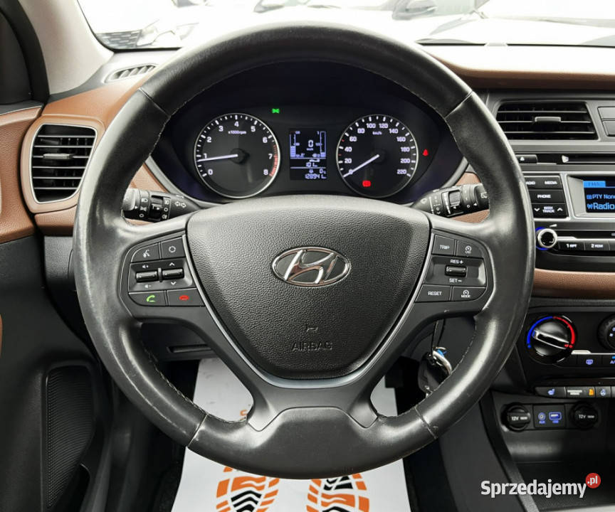 Hyundai i20 SerwisowanyBezwypadkowy Podgrzewana Rydułtowy