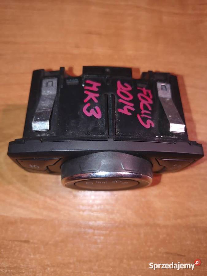 Przełącznik włącznik świateł Ford Focus MK3 Strzałków