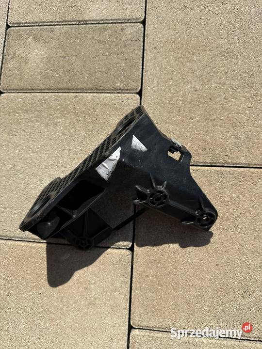 Corvette C8 dolny wspornik chłodnicy stronie Pozostałe Nysa