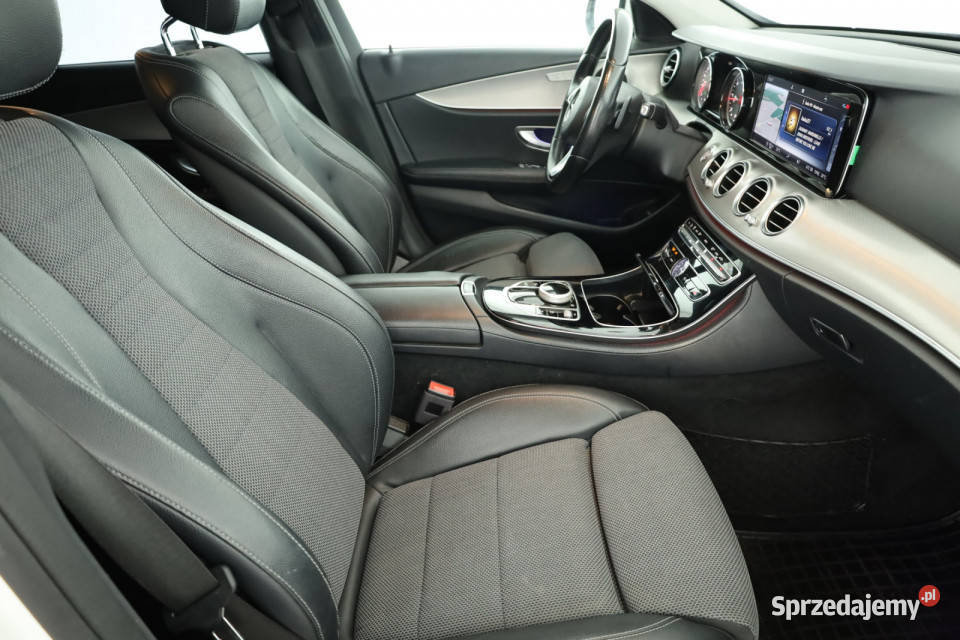 Mercedes E E 220 d 4MATIC Piaseczno
