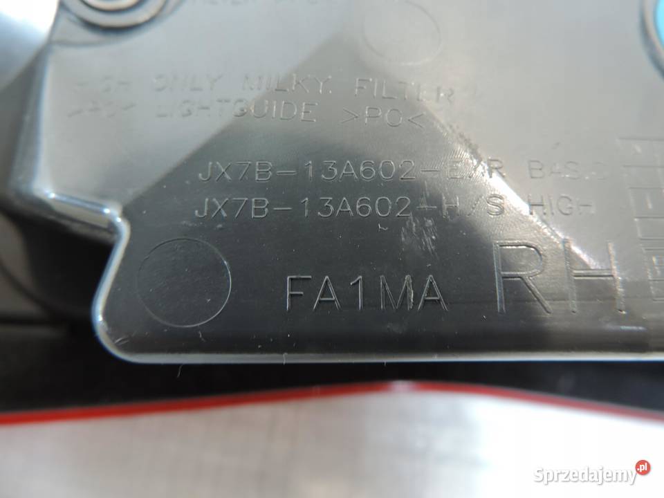 LAMPA TYŁ KLAPY PRAWA FORD FOCUS MK4 HB sprzedam