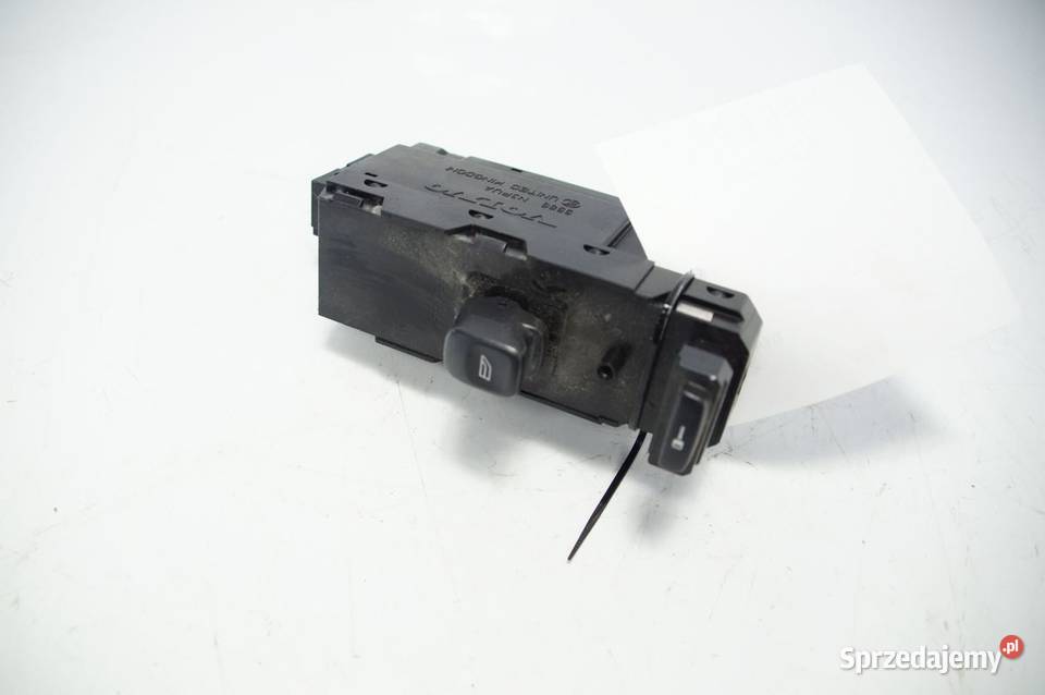 PRZYCISK VOLVO S60 31275227 osobowe Lipno