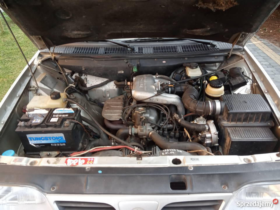Polonez Caro kombi 16 BEGAZ Caro