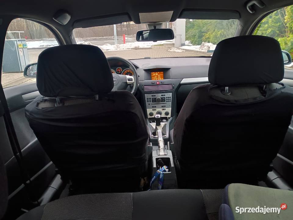 Z POWODU WYJAZDU sprzedam