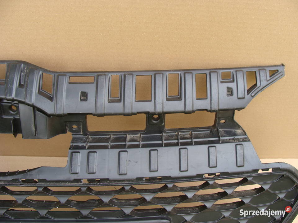 HYUNDAI I20 II ATRAPA KRATKA W ZDERZAKA PRZÓD Goleniów