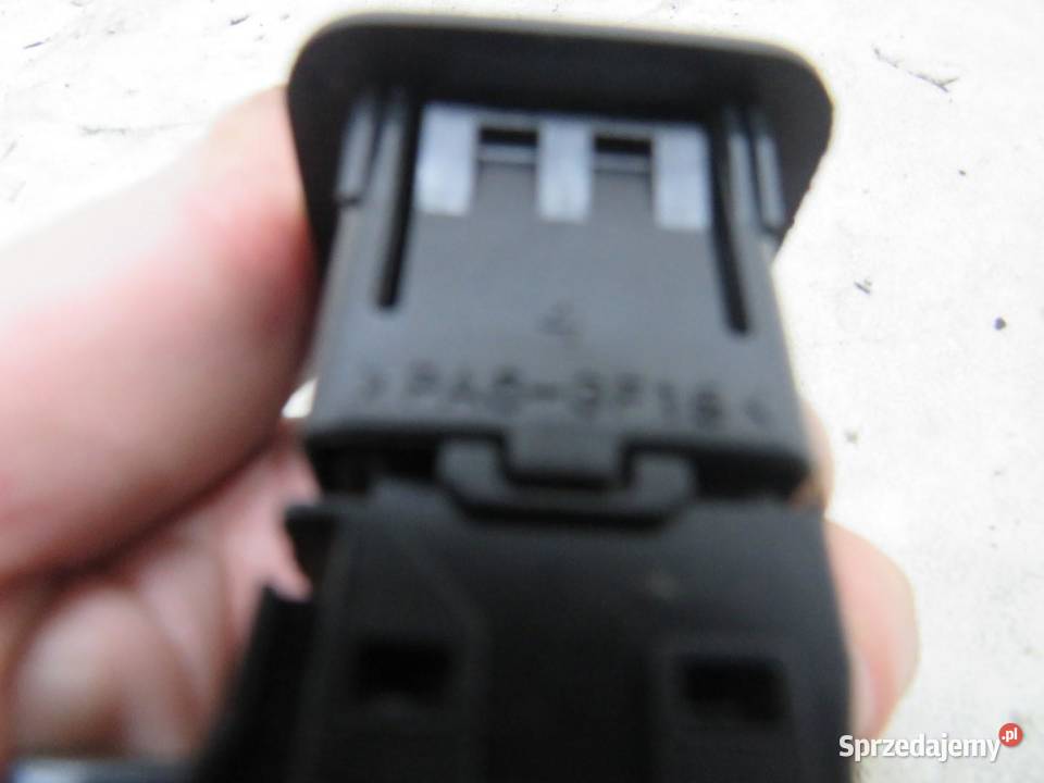 WŁĄCZNIK AIRBAG VERSO 09