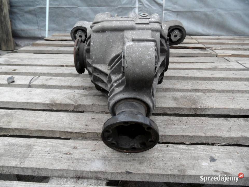 VW TOUAREG I 25 TDI 05r dyfer most tył