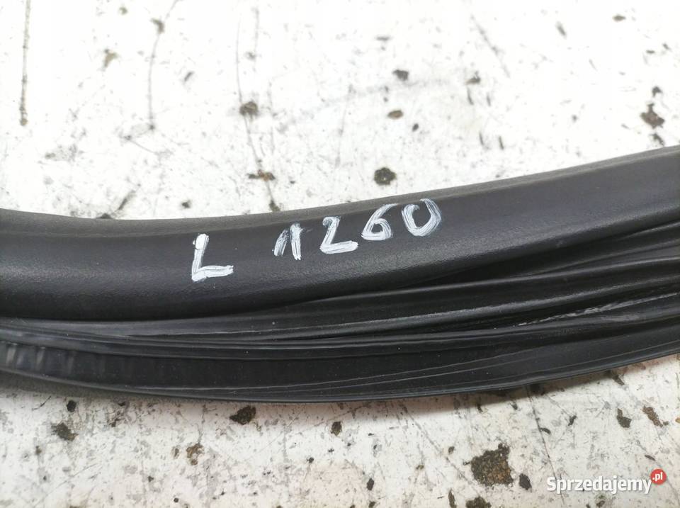 USZCZELKA DRZWI LEWYCH KAROSERYJNA Volvo C30 I Rok produkcji 2012