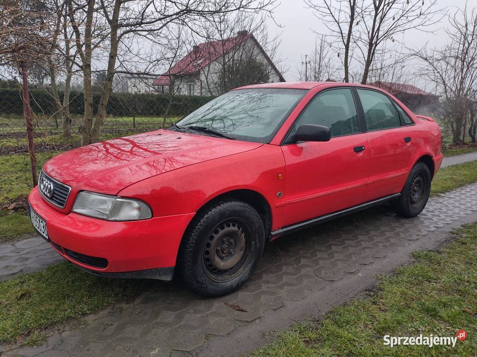 Audi a4 B5 1600cm3 Uchanie