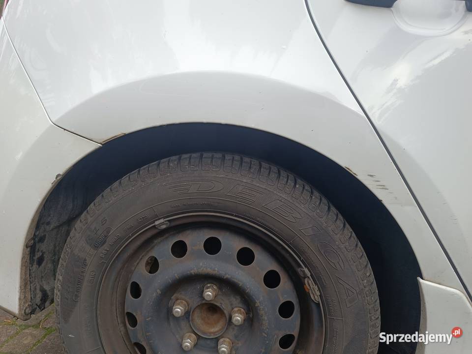 HYUNDAI i30 14 benzyna Pobierowo