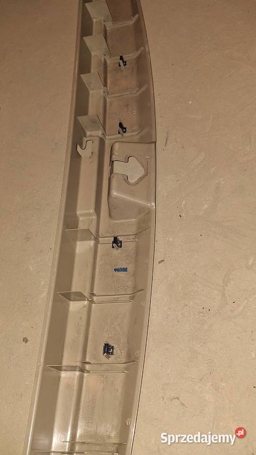 Listwa bagażnika osłona zamka tył SAAB 95