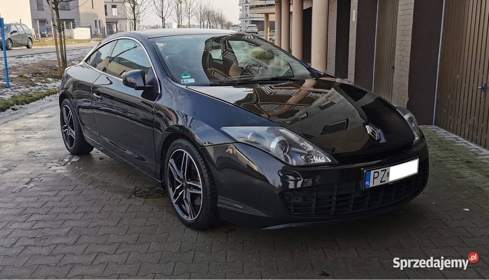 Renault Laguna III COUPE 30DCI V6 225 czarny Laguna Poznań