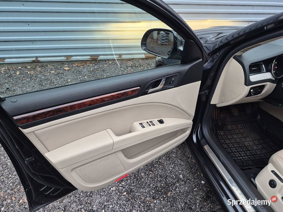 Skoda Superb 18benzynaBogata wersjaBezwypadkowy 4/5 Mogilno