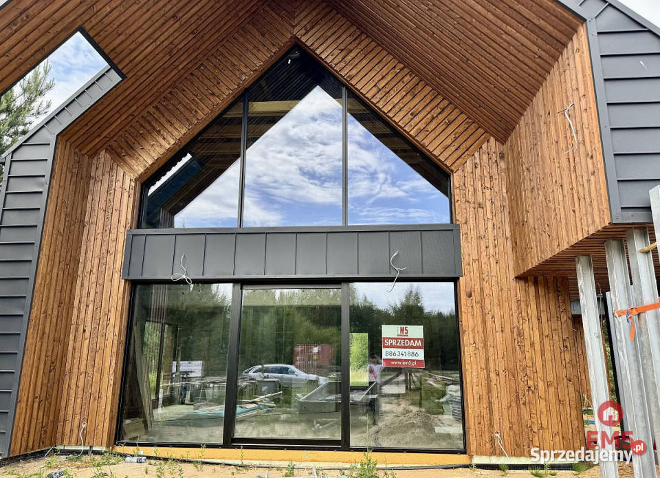 sprzedaży domu wolnostojącego Karakule 190m2