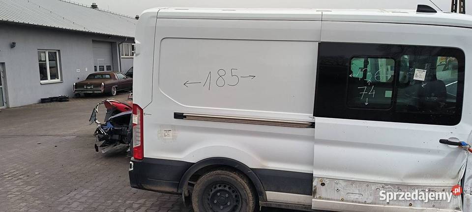 ĆWIARTKA BŁOTNIK PRAWY TYŁ FORD TRANSIT MK8 Pozostałe Lipno