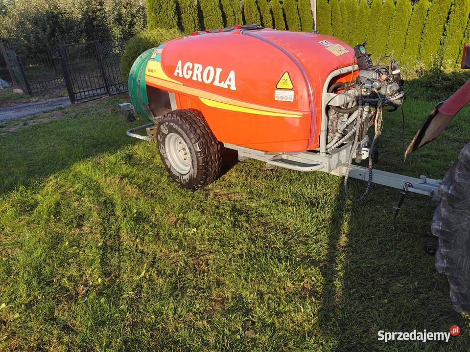 Sprzedam opryskiwacz Agrola 1000V Zaczepiane Sandomierz