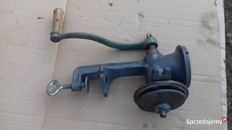 Młynek ręczny do mielenia np kukurydzy zboża Bytom