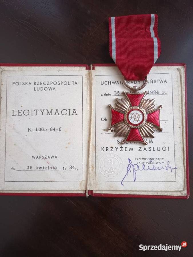 Odznaka PRL z pudełkiem oryginał legitymacja łódzkie Aleksandrów Łódzki