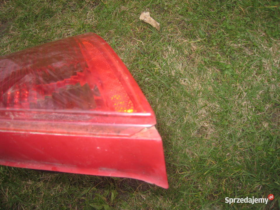 Lampa tylna prawa Peugeot 307 0106 Lampy tylne