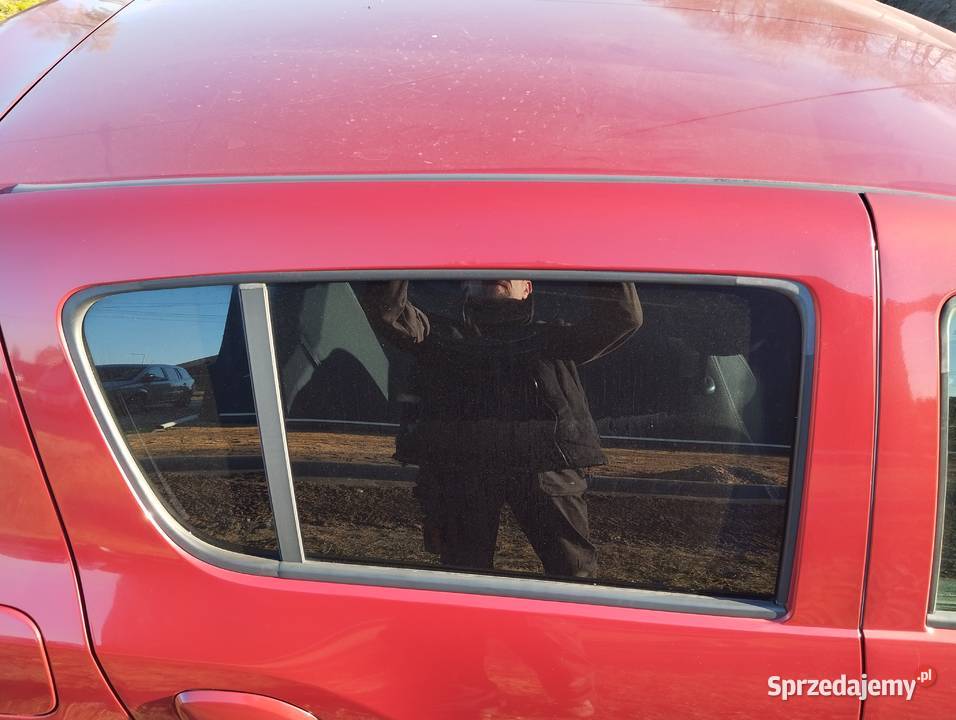 Drzwi Dacia Sandero II prawy tył TEB76 w kolor Rok produkcji 2014 Karoseria Łask