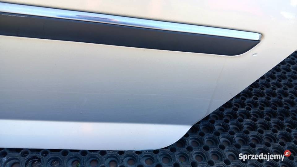 PEUGEOT 407 KOMBI DRZWI TYŁ LEWY EZRC Błotniki Zbierkowo