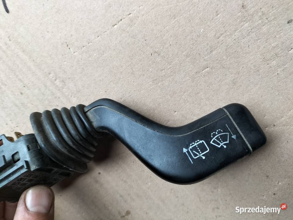 WŁĄCZNIK PRZEŁĄCZNIK WYCIERACZEK Astra G KOMBI sprzedam