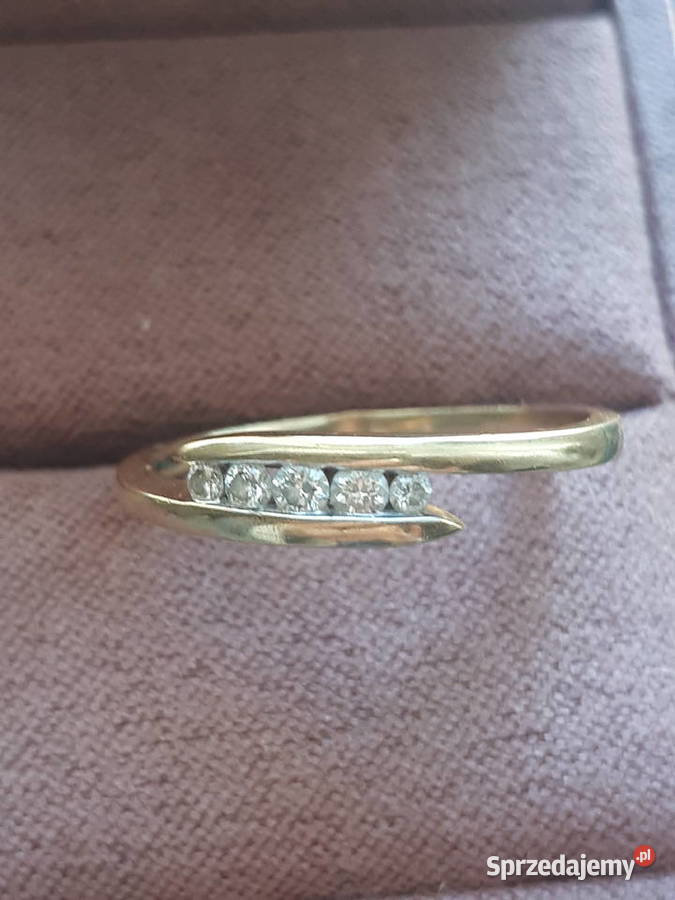 Złoty pierścionek z 5 brylancikami Zgierz