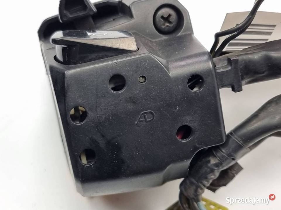 PRZEŁĄCZNIK SUZUKI GSR 600 LEWY Lipno