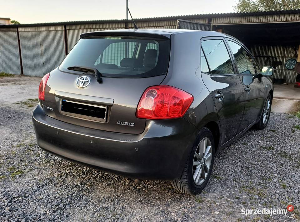 Toyota Auris 16 benzynaLPG lubelskie Żółkiewka-Osada