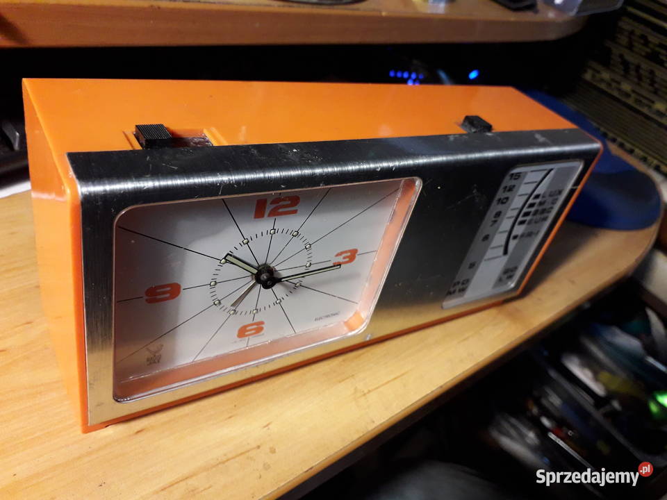 Zegar vintage z radiem