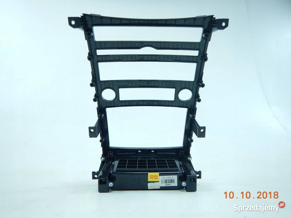 KONSOLA ŚRODKOWA PANEL RADIA HYUNDAI IX35 osobowe