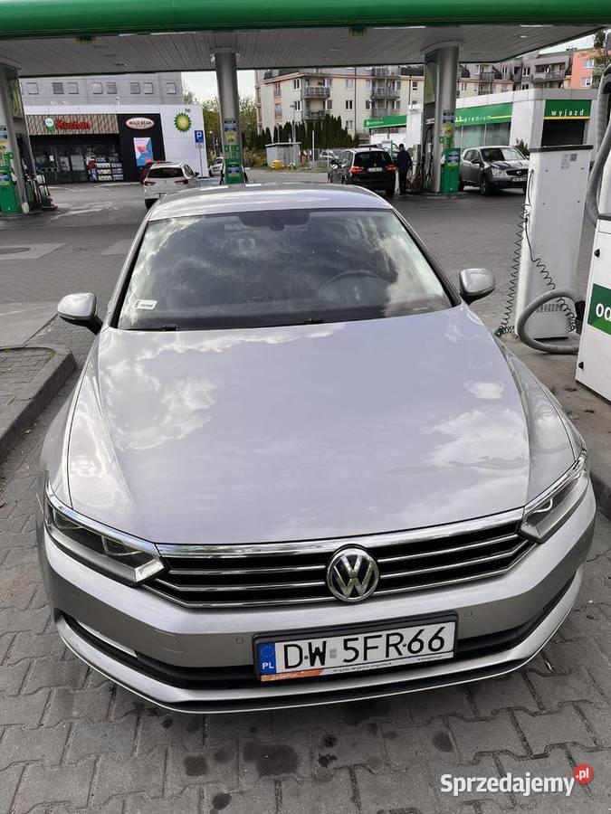 VW Passat B8 1 użytkownik nowości Polski Salon wspomaganie kierownicy Passat Wrocław sprzedam