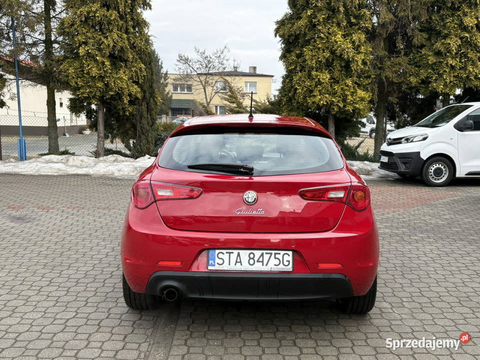 Alfa Romeo Giulietta Rezerwacja wielofunkcyjna kierownica