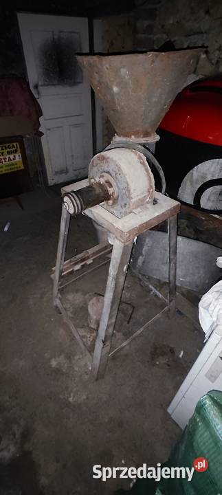 Młyn młynek do zboża kukurydzy ziarna Chrzanów