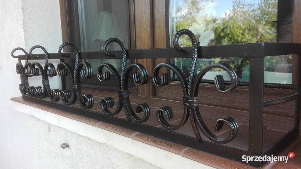 Kwietnik kwiaty doniczki donice skrzynki Kolbuszowa