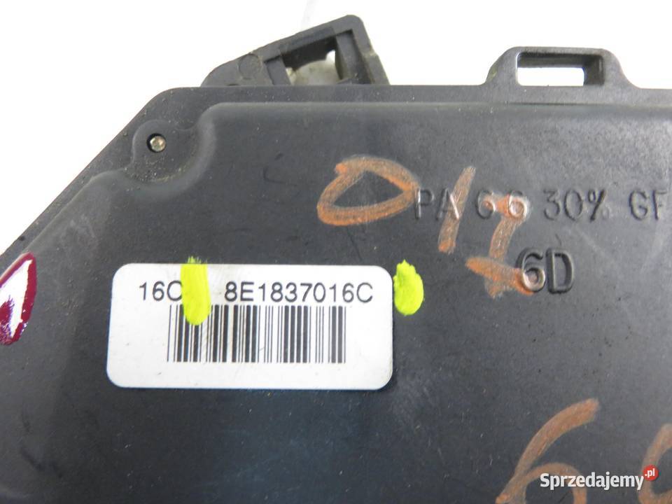 ZAMEK PRAWY PRZEDNI AUDI A4 B6 8E1837016C