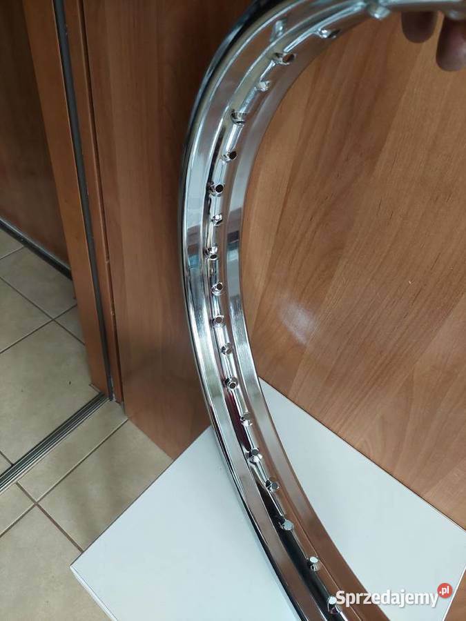 Nowa fabryczna Obręcz WSK 125 175 Mysłowice