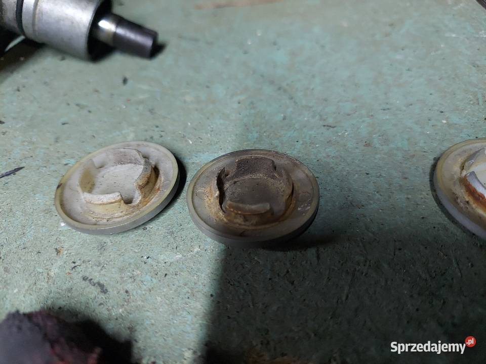 Kawasaki GPZ 600 kapsel kapsle dekielki GPZ600 Jelenia Góra