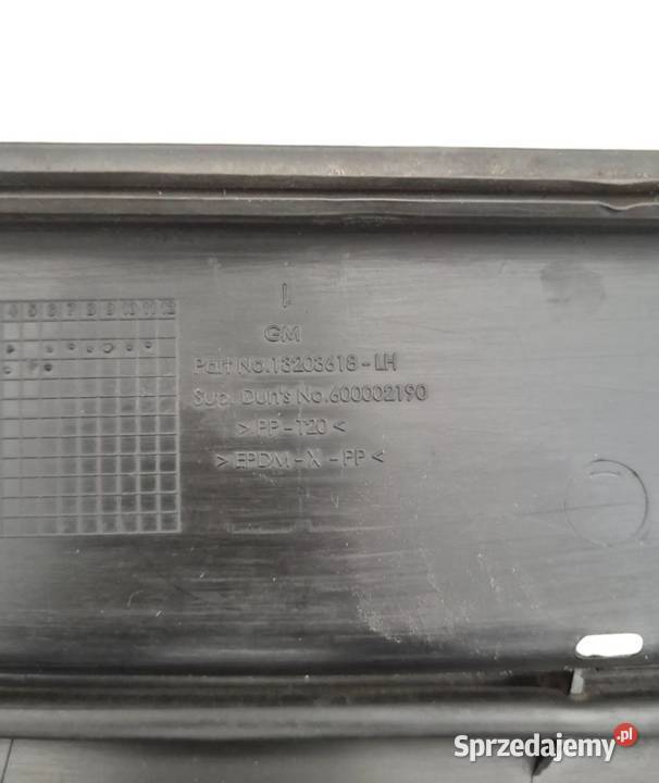 PODSZYBIE PLASTIKOWE OPEL CORSA D 13203618 LH Podszybia Działoszyce