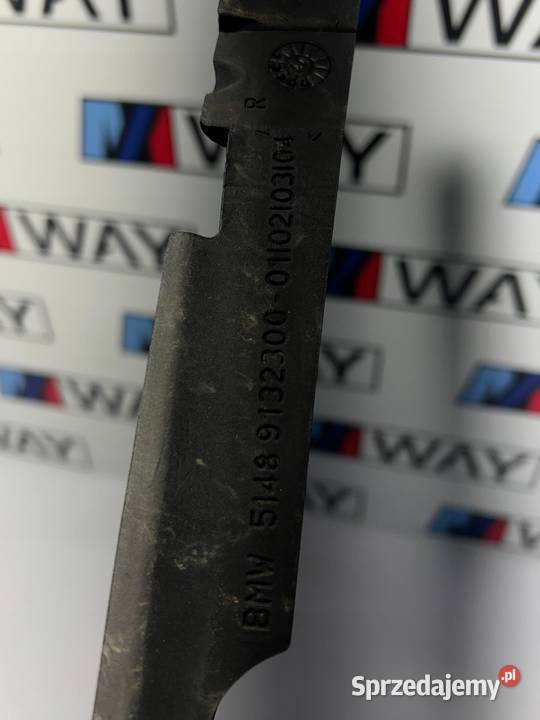 BMW F10 F11 USZCZELKA MASKI KOMORY SILNIKA PRAWA