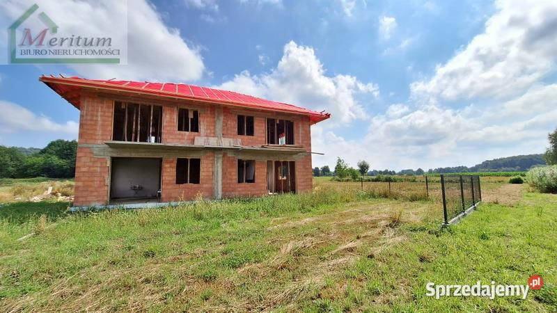 sprzedaży domu wolnostojącego 5641m2 Korczyna