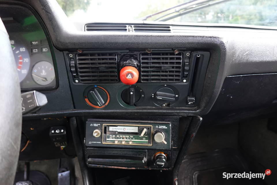 BMW 320 E21 BAUR super baza sprawny silnik 20 Rok produkcji 1981 Zgierz