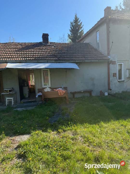 Gospodarstwo wiejskie z zabudowaniami i Słaboszów