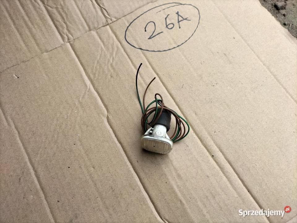 SKODA FABIA 1 KIERUNKOWSKAZ BŁOTNIKA Kierunkowskazy Kamień-Kolonia