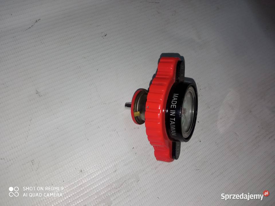 Korek Chłodnicy z termometrem przydatny raz Łask